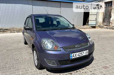 Хэтчбек Ford Fiesta 2006 в Изяславе