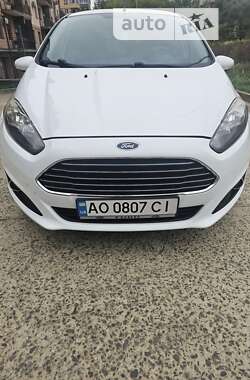 Хэтчбек Ford Fiesta 2013 в Ужгороде