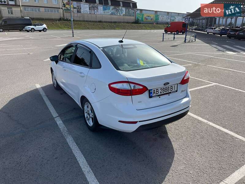 Седан Ford Fiesta 2017 в Виннице
