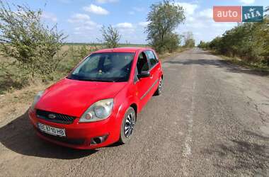 Хэтчбек Ford Fiesta 2007 в 