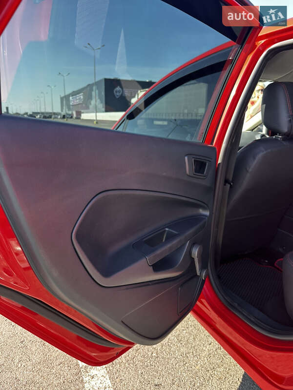Хэтчбек Ford Fiesta 2012 в Львове фото 18 Хэтчбек Ford Fiesta 2012 в Львове