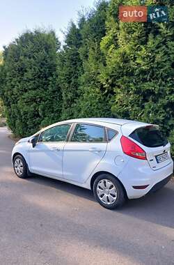 Хетчбек Ford Fiesta 2012 в Дніпрі