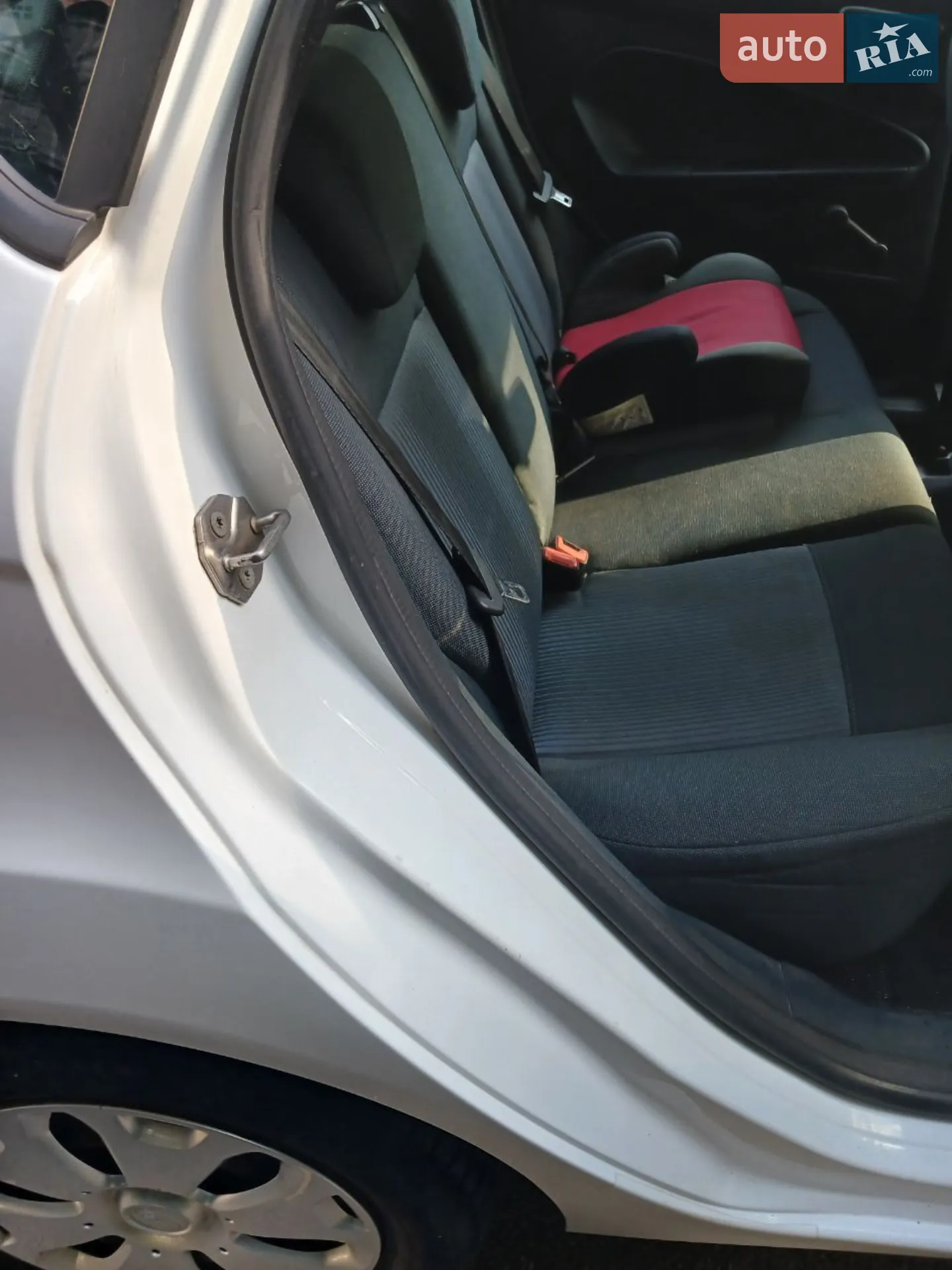 2012 Ford Fiesta - мініатюра 14