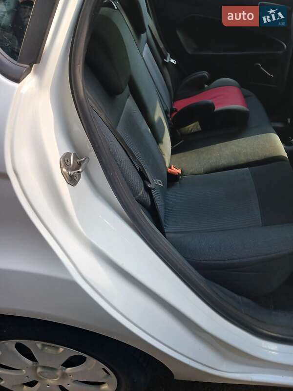 Хэтчбек Ford Fiesta 2012 в Днепре