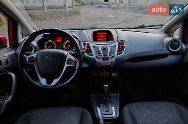 Хетчбек Ford Fiesta 2013 в Чернігові