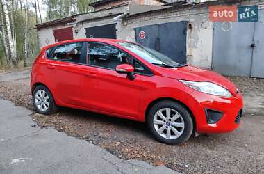 Хетчбек Ford Fiesta 2013 в Чернігові