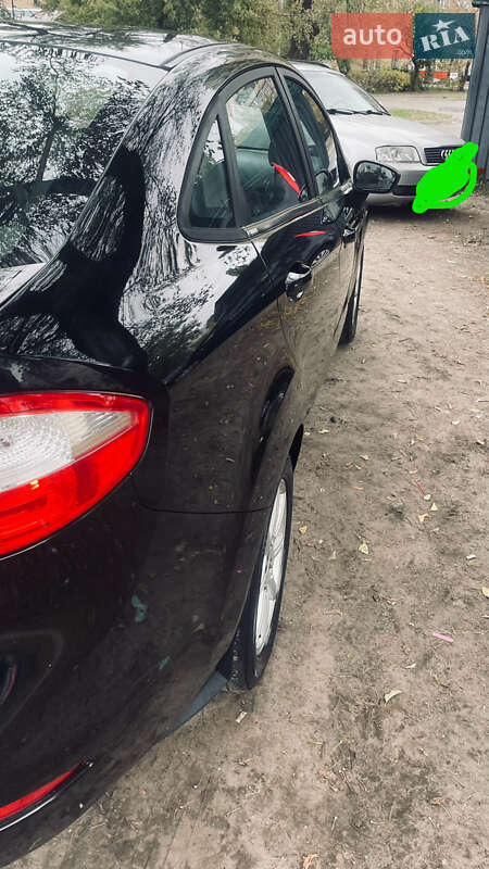 Седан Ford Fiesta 2017 в Киеве