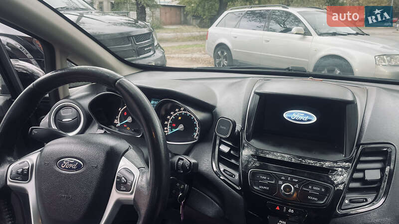 Седан Ford Fiesta 2017 в Киеве фото 12 Седан Ford Fiesta 2017 в Киеве