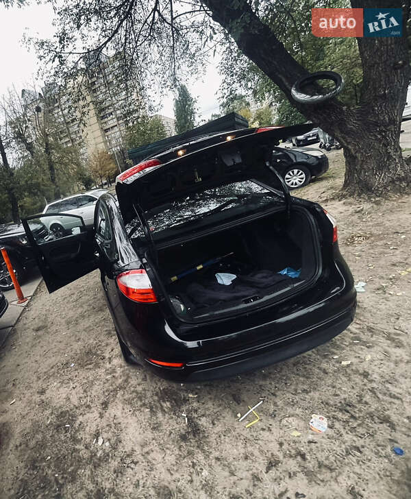 Седан Ford Fiesta 2017 в Киеве фото 17 Седан Ford Fiesta 2017 в Киеве