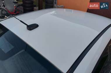 Седан Ford Fiesta 2015 в 
