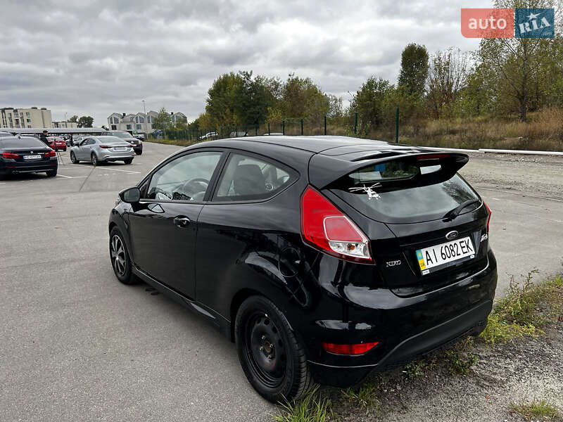 Хэтчбек Ford Fiesta 2013 в Киеве