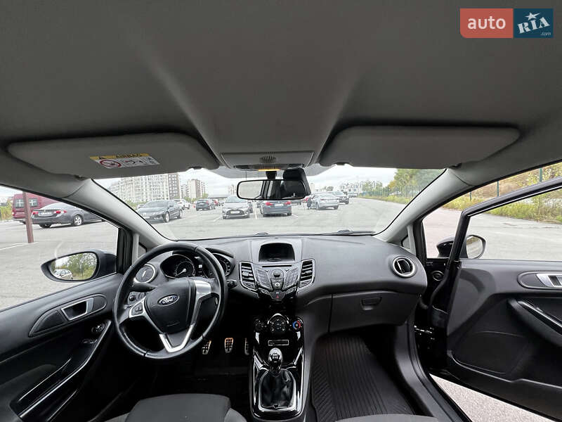 Хэтчбек Ford Fiesta 2013 в Киеве