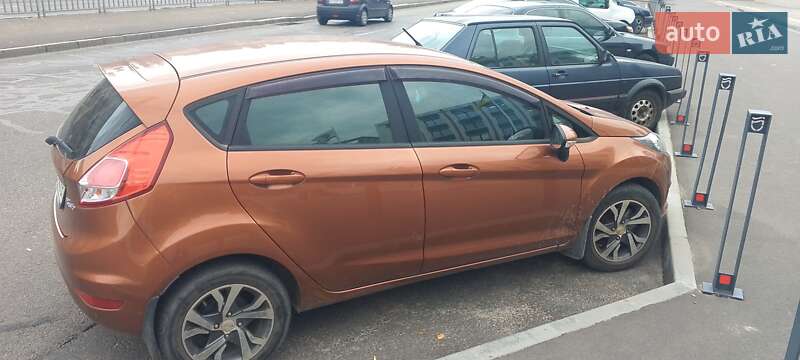 Хэтчбек Ford Fiesta 2013 в Днепре