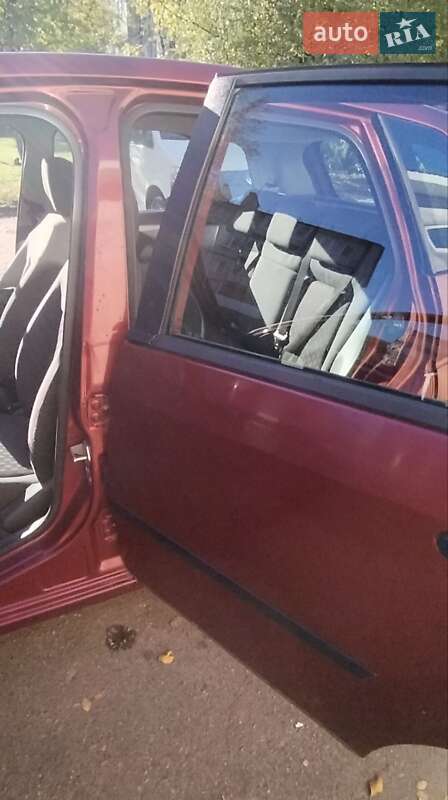 Хэтчбек Ford Fiesta 2002 в Житомире