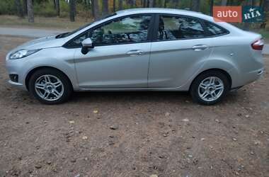 Седан Ford Fiesta 2017 в Житомирі