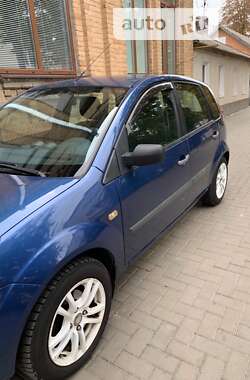 Хэтчбек Ford Fiesta 2006 в Измаиле