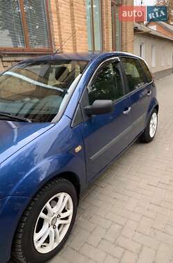 Хэтчбек Ford Fiesta 2006 в Измаиле