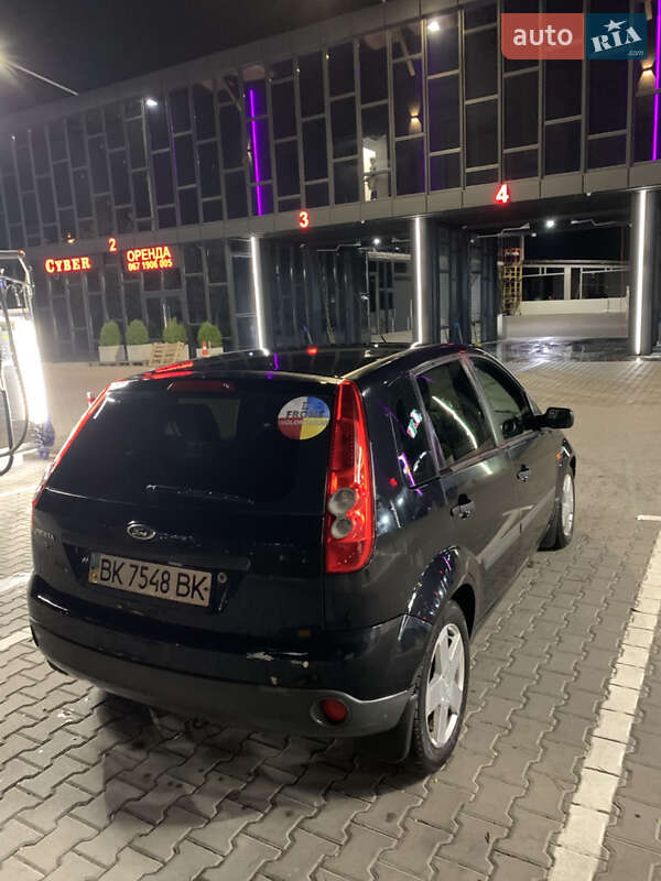 Хэтчбек Ford Fiesta 2008 в Ровно