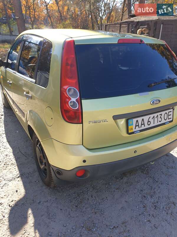 Хэтчбек Ford Fiesta 2007 в Киеве