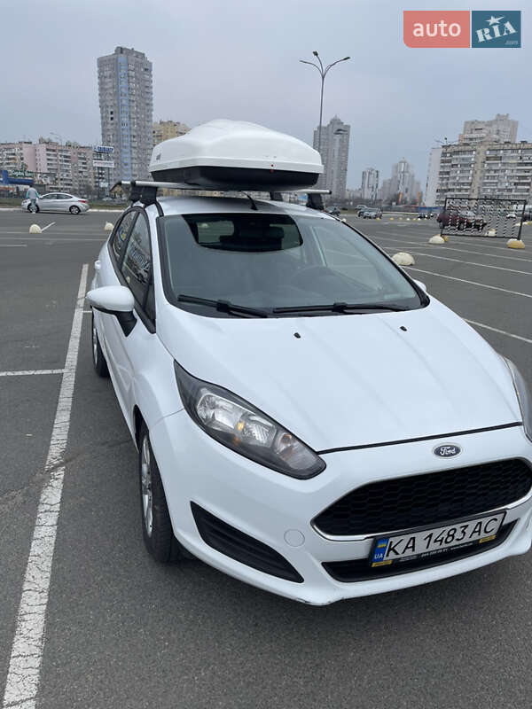 Хэтчбек Ford Fiesta 2016 в Киеве фото 4 Хэтчбек Ford Fiesta 2016 в Киеве