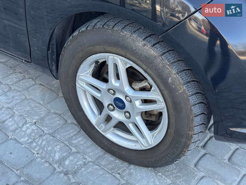 Седан Ford Fiesta 2018 в Львові