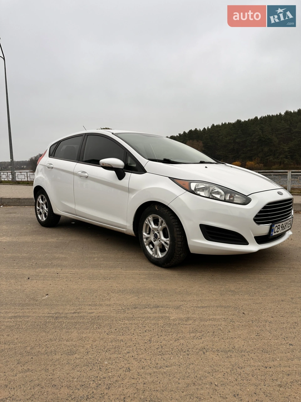 2015 Ford Fiesta - мініатюра 24