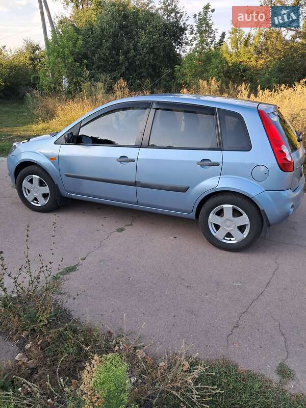 Хэтчбек Ford Fiesta 2007 в Виннице