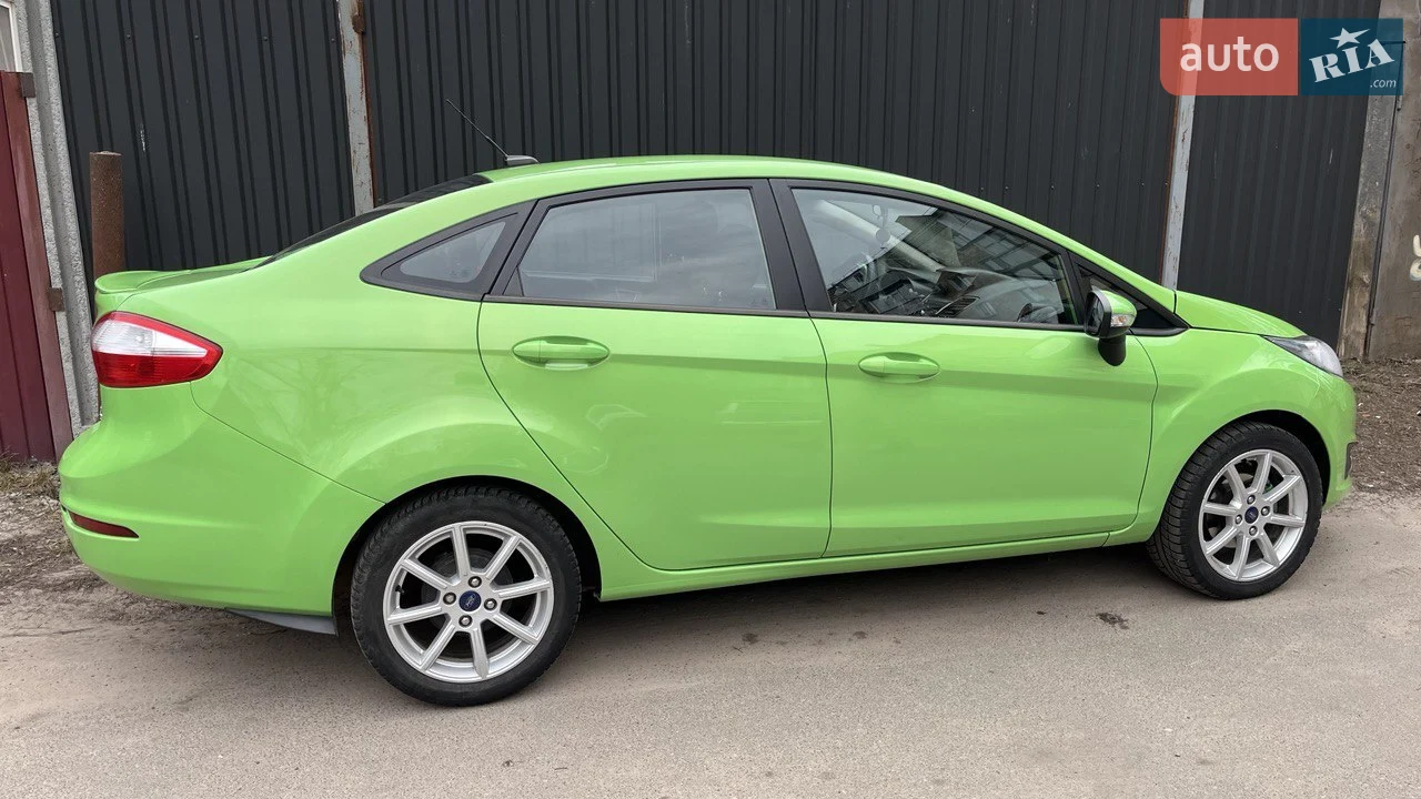 2015 Ford Fiesta - мініатюра 25