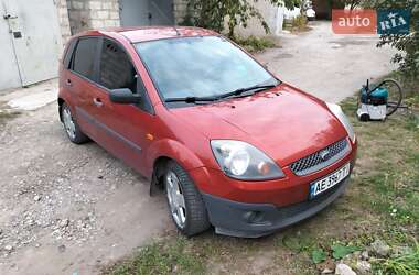 Хетчбек Ford Fiesta 2008 в Дніпрі