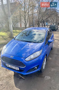 Хетчбек Ford Fiesta 2012 в Новомосковську