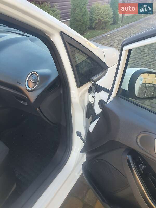 Хэтчбек Ford Fiesta 2016 в Луцке