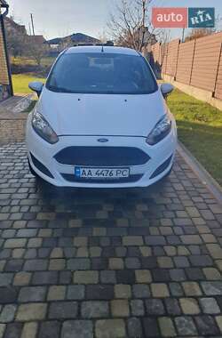 Хэтчбек Ford Fiesta 2016 в Луцке
