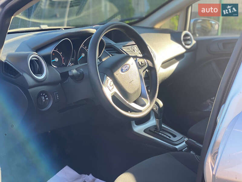 Седан Ford Fiesta 2019 в Ровно