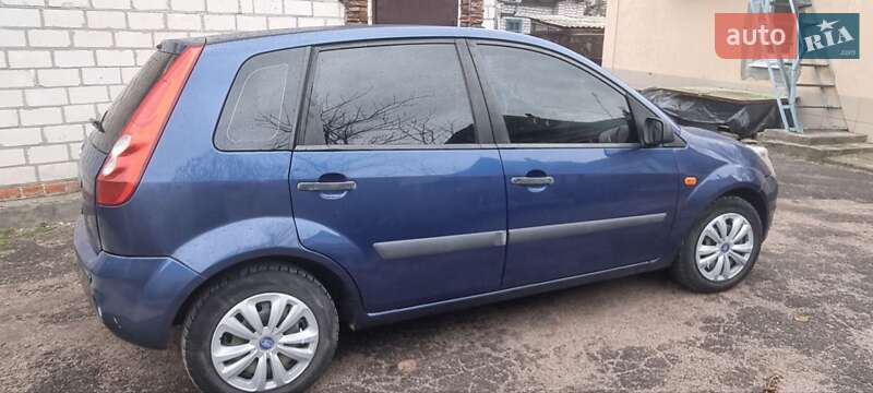 Хэтчбек Ford Fiesta 2006 в Кременчуге