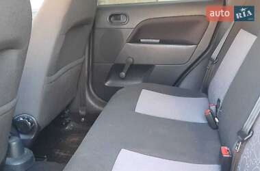 Хэтчбек Ford Fiesta 2008 в 