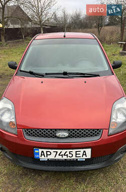 Седан Ford Fiesta 2008 в Львове