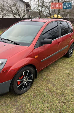 Седан Ford Fiesta 2008 в Львове