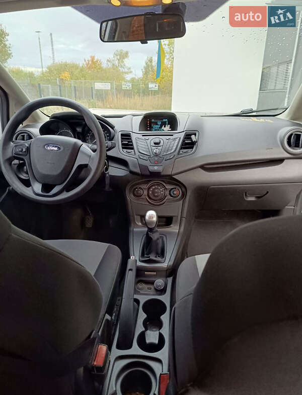Седан Ford Fiesta 2015 в Черкассах фото 21 Седан Ford Fiesta 2015 в Черкассах