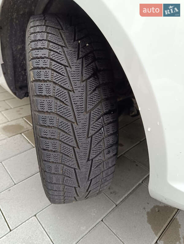 Седан Ford Fiesta 2015 в Черкассах фото 23 Седан Ford Fiesta 2015 в Черкассах