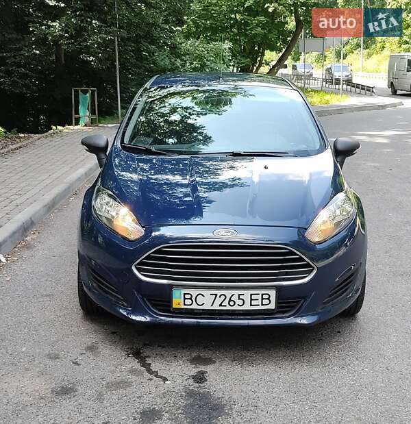 Хэтчбек Ford Fiesta 2013 в Львове