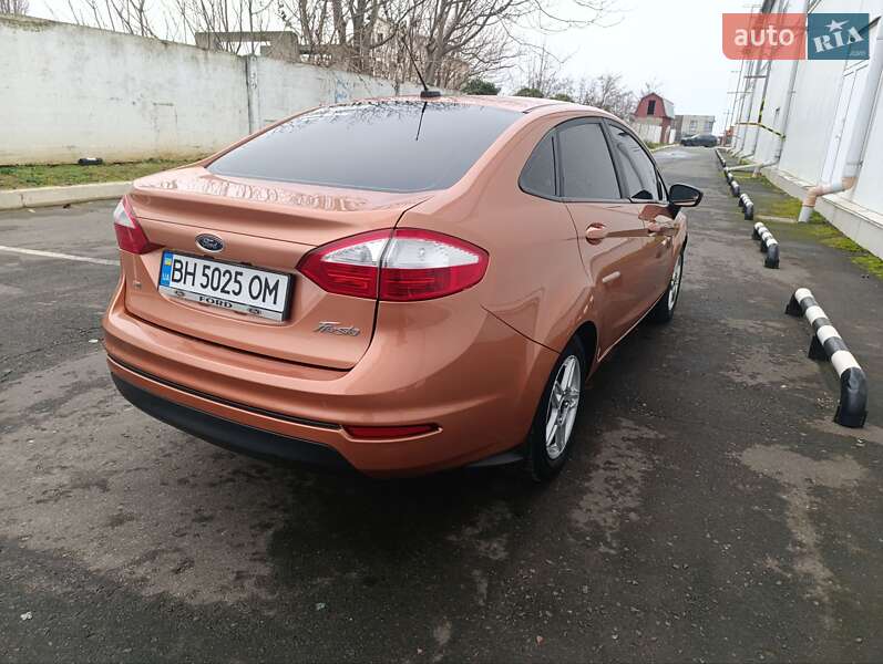 Седан Ford Fiesta 2017 в Белгороде-Днестровском