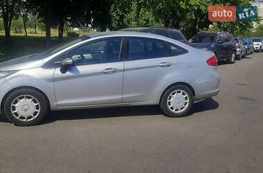 Седан Ford Fiesta 2012 в Киеве