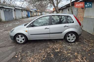 Хетчбек Ford Fiesta 2008 в Дніпрі