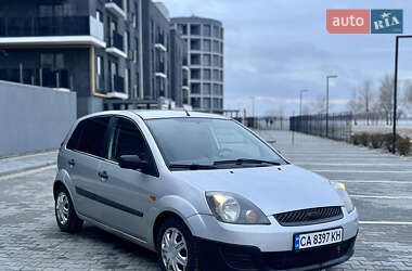 Хетчбек Ford Fiesta 2007 в Черкасах