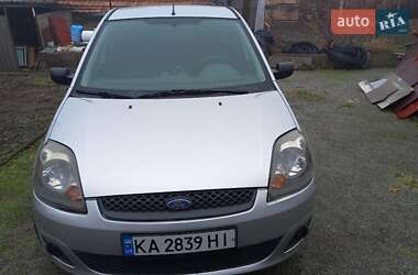 Хетчбек Ford Fiesta 2008 в Дніпрі