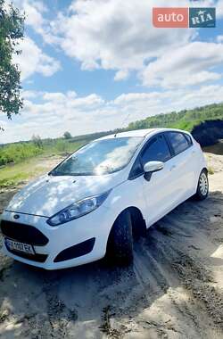 Хэтчбек Ford Fiesta 2016 в Ахтырке