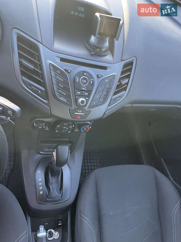 Хетчбек Ford Fiesta 2016 в Харкові
