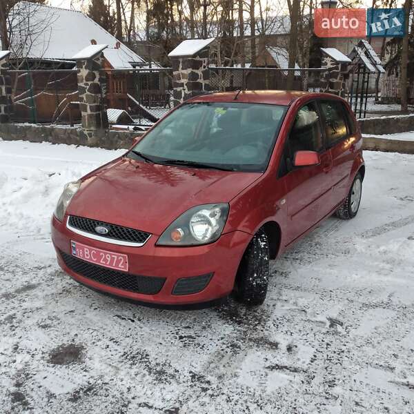 Хетчбек Ford Fiesta 2008 в Дубні