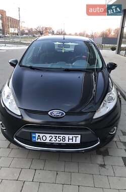 Хэтчбек Ford Fiesta 2010 в Ужгороде