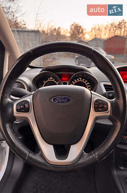 Хетчбек Ford Fiesta 2013 в Києві